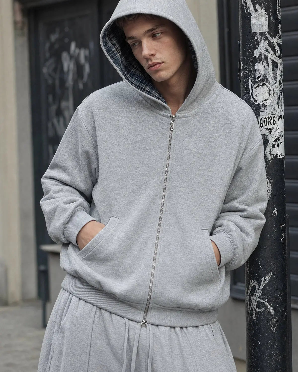 Hoodie zippé réversible gris et carreaux — vue complémentaire 5