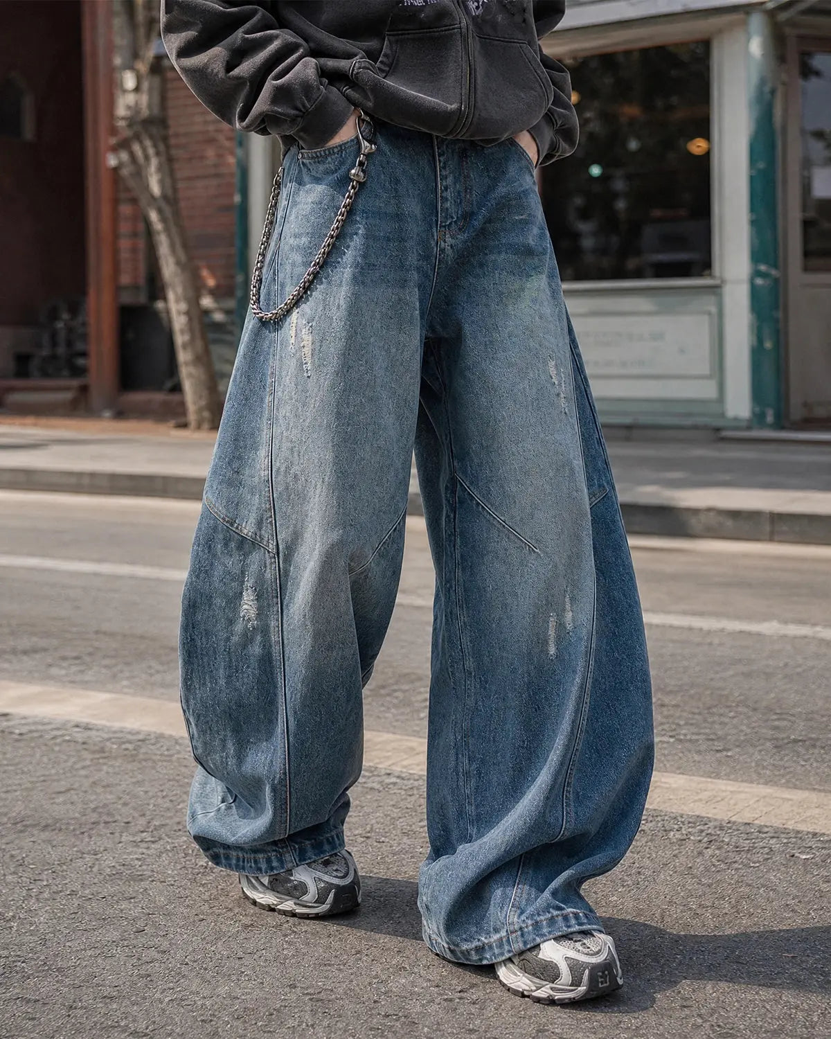 Jean baggy bleu à finitions déchirées — vue complémentaire 7