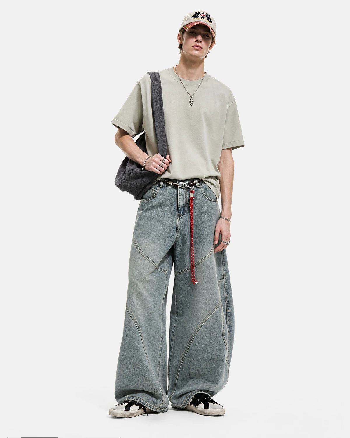 Jean baggy bleu délavé à coutures courbes — vue complémentaire 3