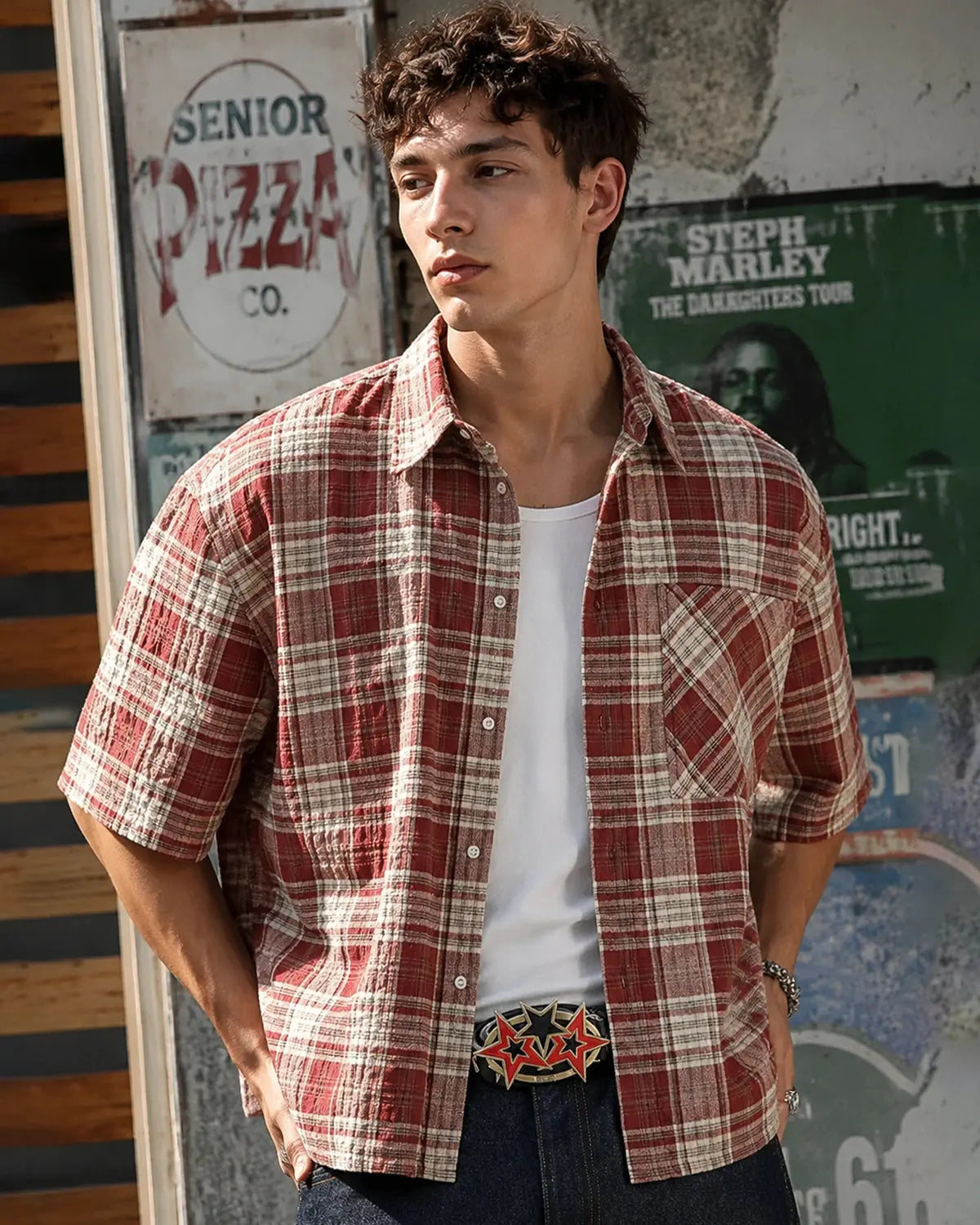 Chemise boxy à carreaux rouges en coton — vue complémentaire
