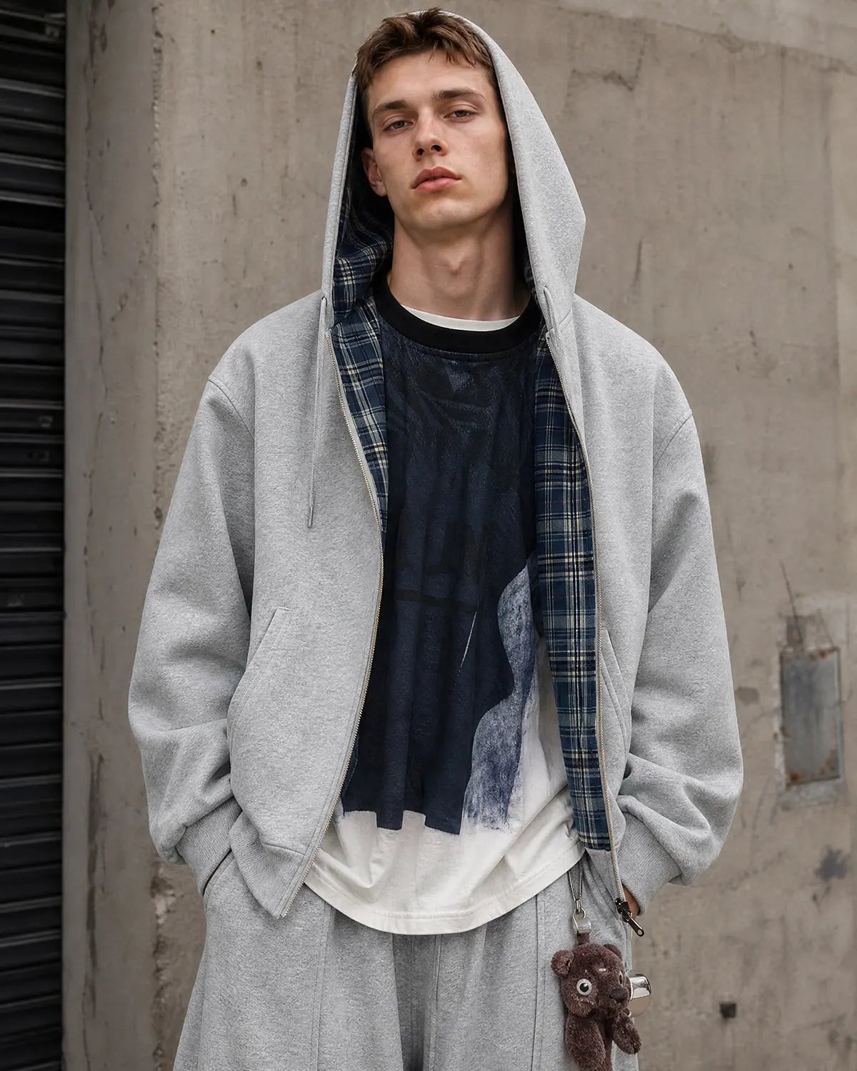 Hoodie zippé réversible gris et carreaux — vue complémentaire