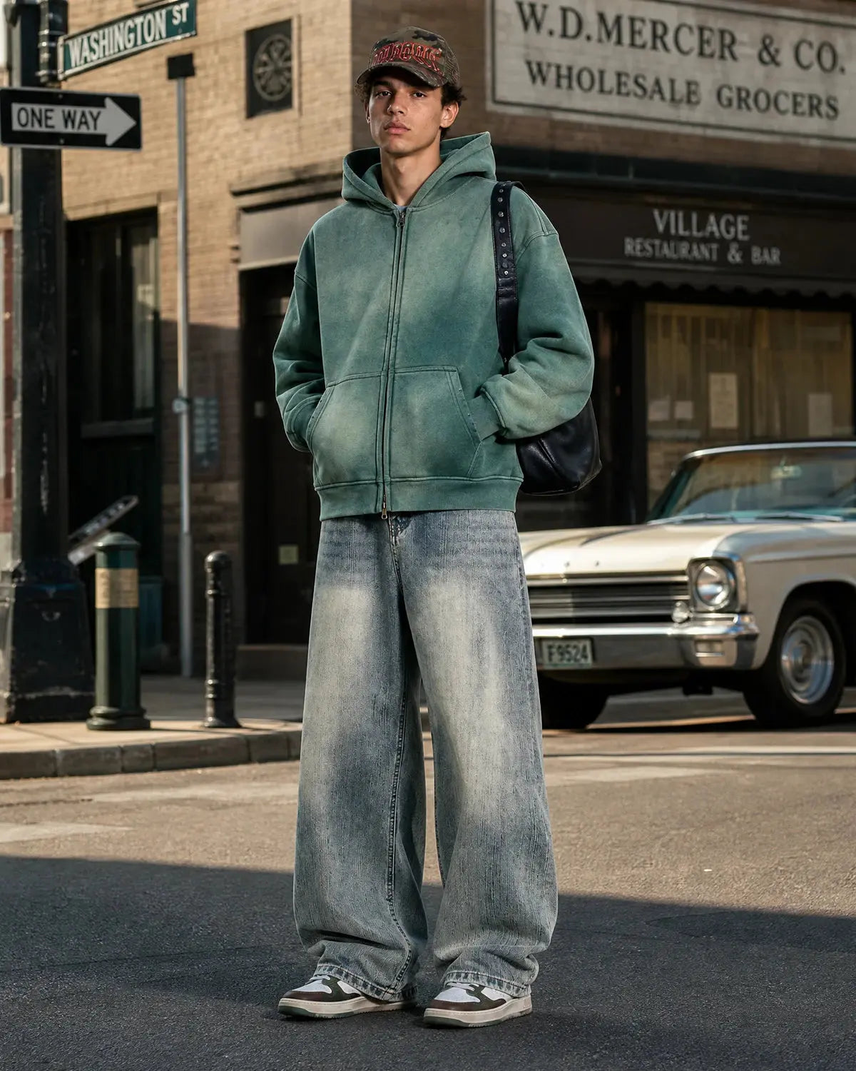 Hoodie zippé vert à délavage contrasté — vue complémentaire 4